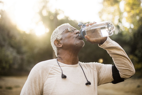 How much water should you drink every day to lose weight 2