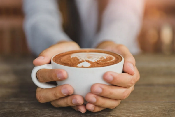How Coffee with Milk Affects Weight Loss: Separating Fact from Fiction