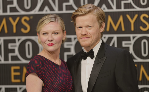 Jesse Plemons Dramatic Weight Loss Steals the Show at Oscars with Wife Kirsten Dunst 7