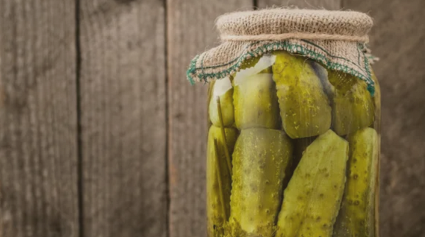 Tapping into the Surprising Benefits of Pickle Juice 1