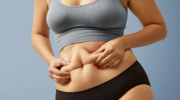 The main enemies of a flat stomach: what foods help to grow fat on the sides and waist