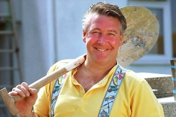 Tommy Walsh is going to take a part in House Under the Hammer as a host