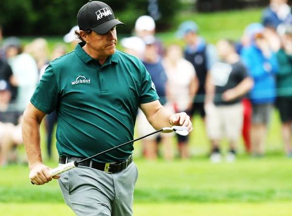 Was it difficult to lose some much weight at Phil Mickelson age