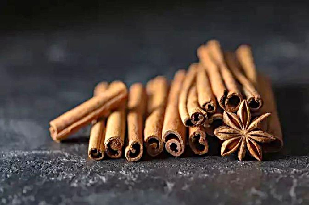 What is the simple cinnamon ritual for weight loss?